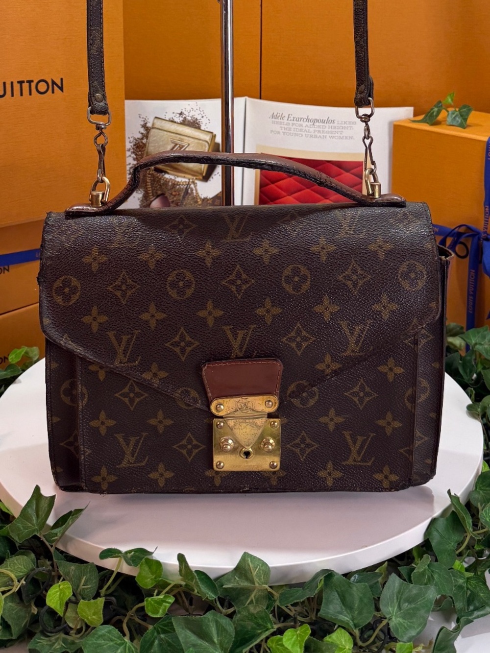 LOUIS VUITTON MONCEAU MONOGRAM BAG! - Picture 9 of 17